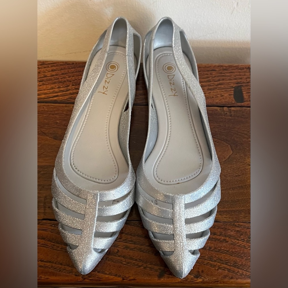 Dizzy Silver Jelly Flats Size 8
